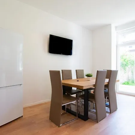 Prime - Monteur House With 1-4 Apartmán Duisburg