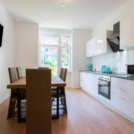 Prime - Monteur House With 1-4 * Duisburg