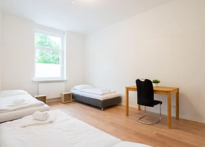 Prime - Monteur House With 1-4 Lejlighed *