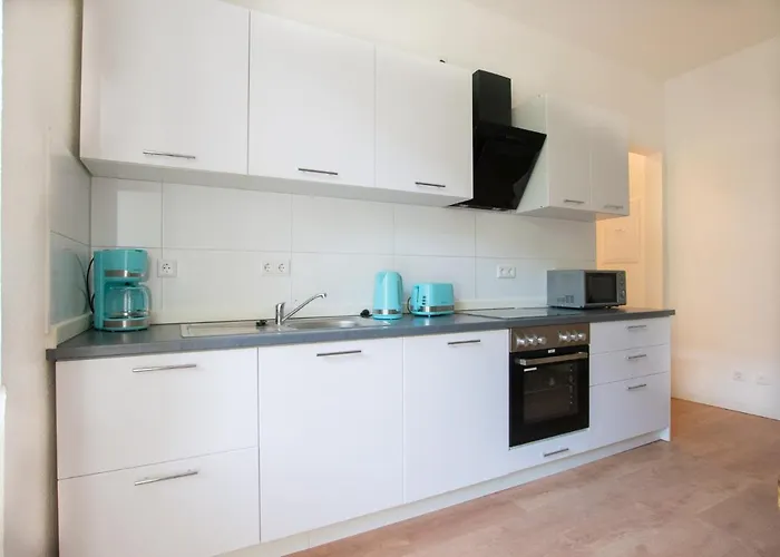 Prime - Monteur House With 1-4 *