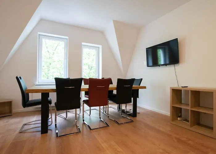 Prime - Monteur House With 1-4 *